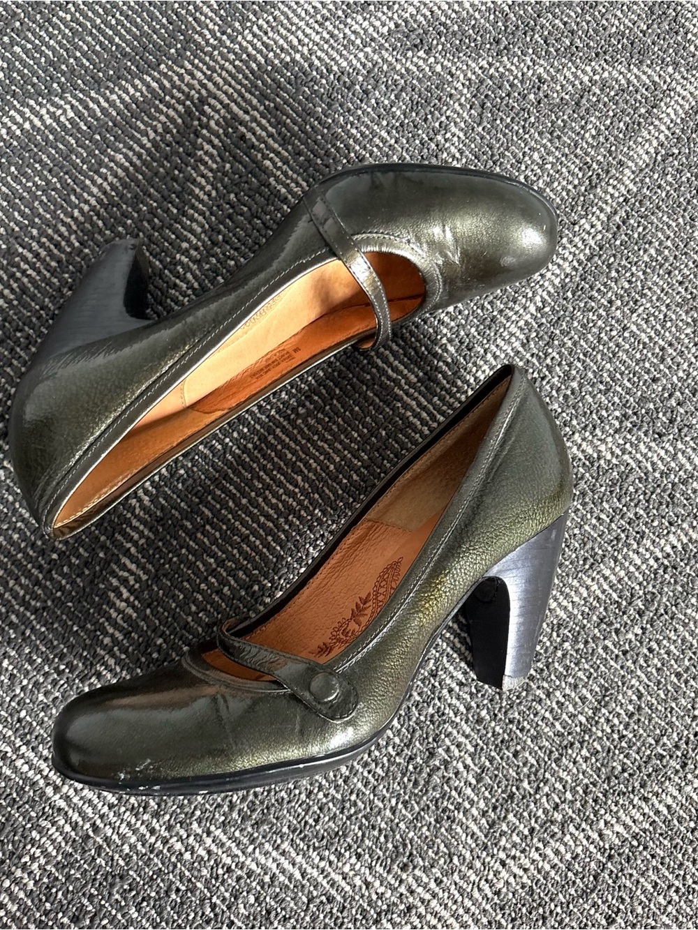 Sofft Metallic Olive Green Mary Jane High Heels‎ Pumps Patent Leather Size 8